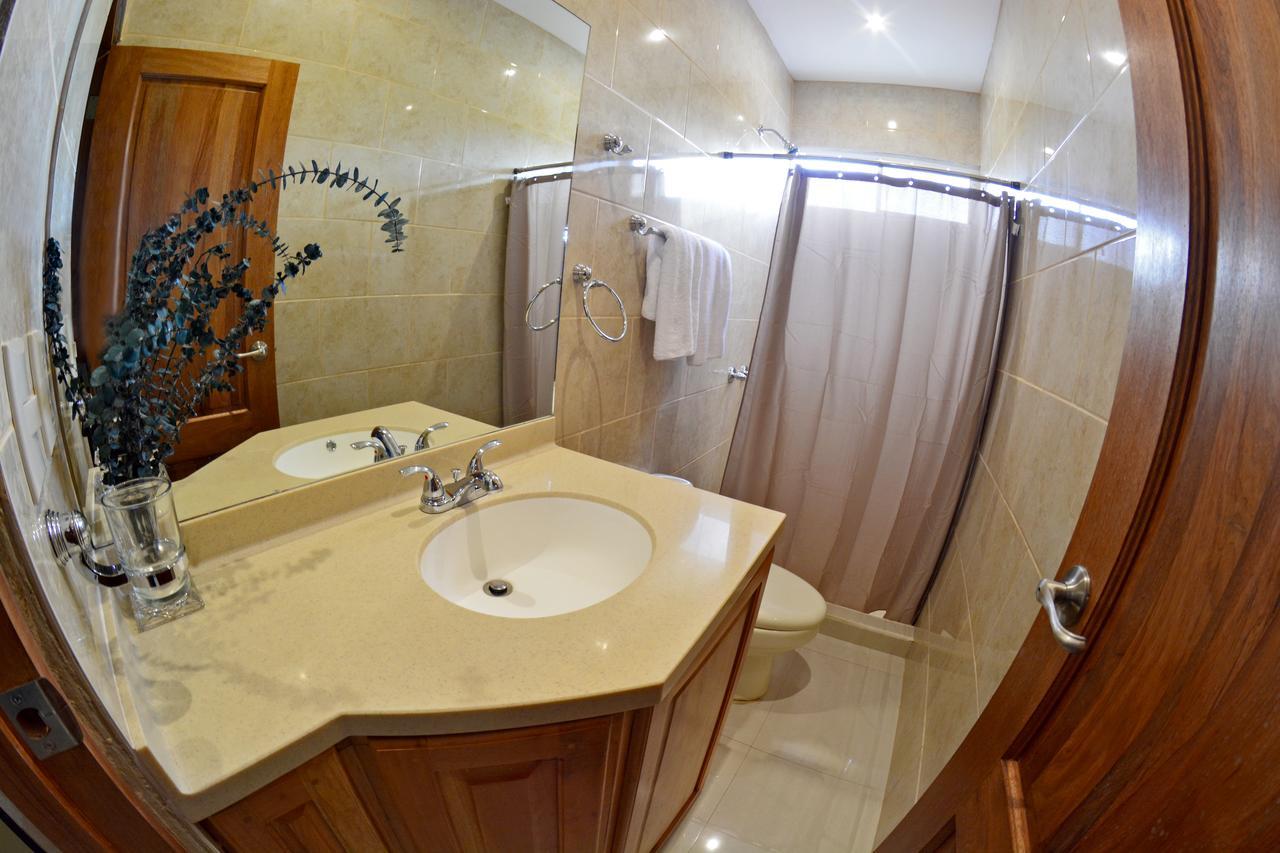 Hotel Santa Martha Managua Extérieur photo