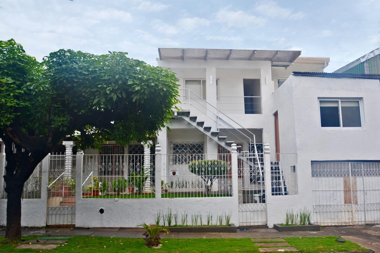 Hotel Santa Martha Managua Extérieur photo